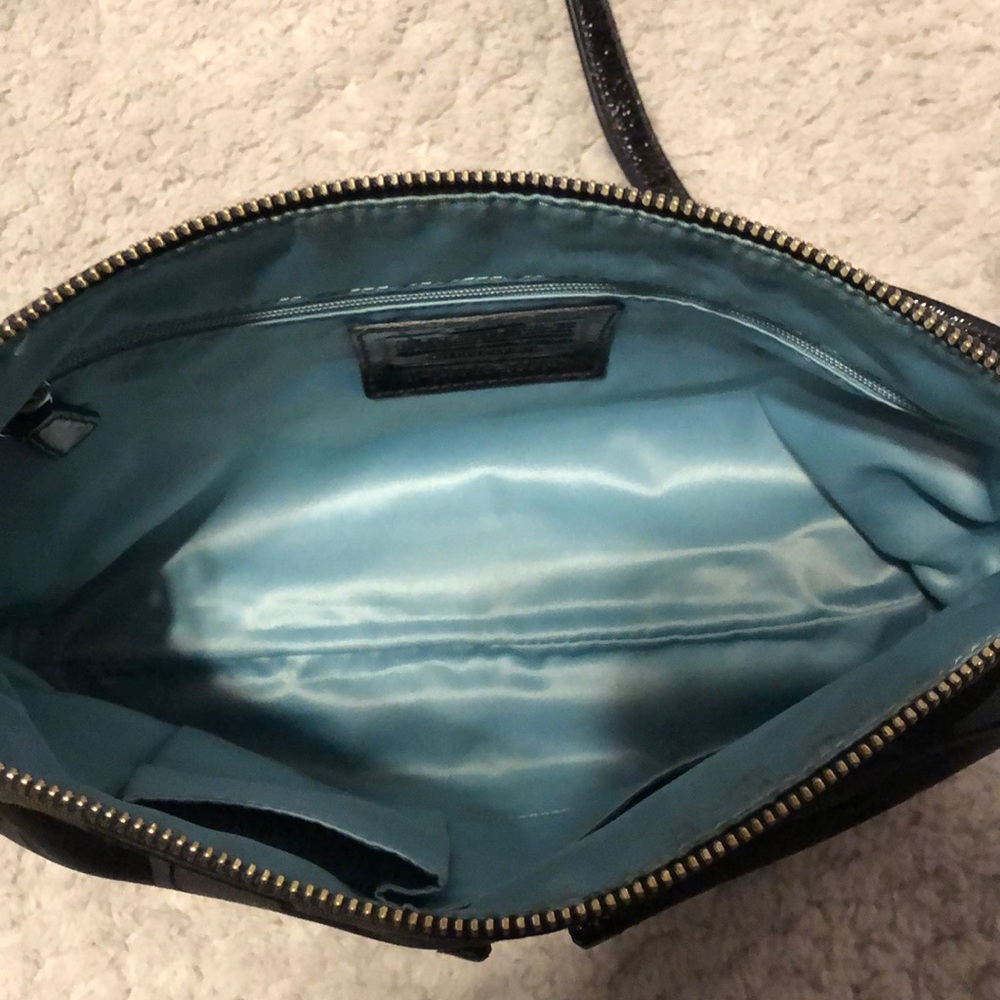 COACH 👜 Purse - Picture 4 of 8